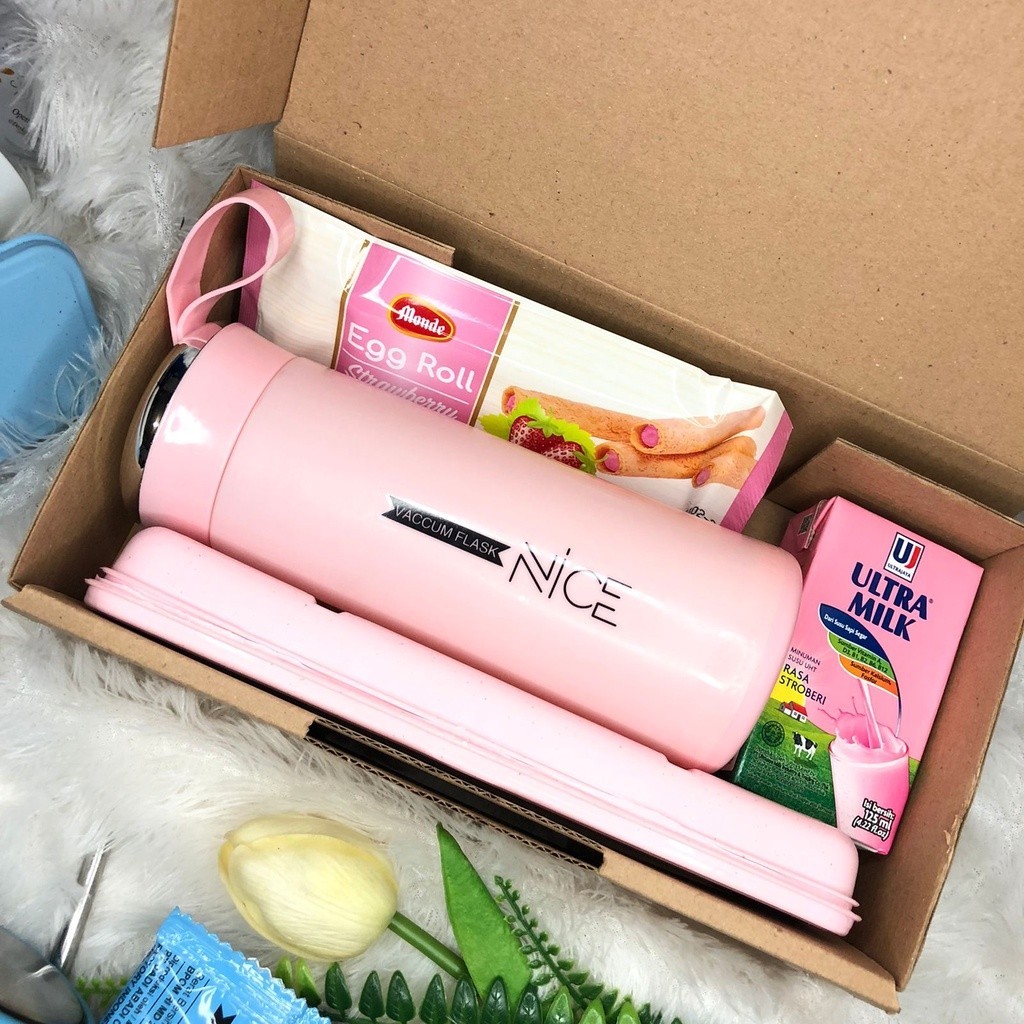 

Hampers kado hampers snack souvenir ulang tahun ultah anak dewasa bingkisan wisuda wedding pacar kesayangan teman saudara doi/ Baru Mewah