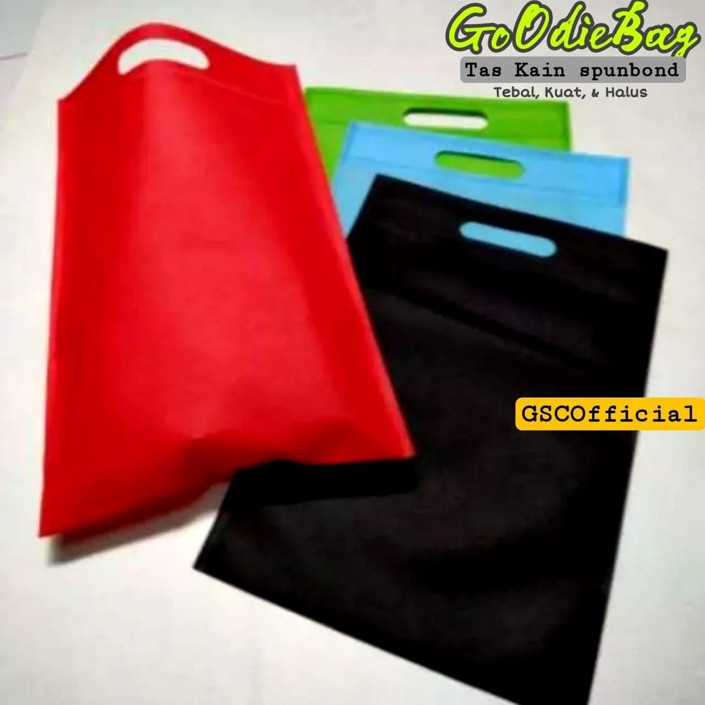 

Goodie Bag Tas Kain Spunbond OvaL 20x26 , 25x35 , 30x40 cm Untuk Wadah Souvenir Snack Ultah Kado