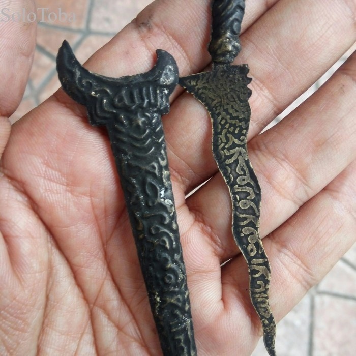 

Keris mini rajah tipis PW murah