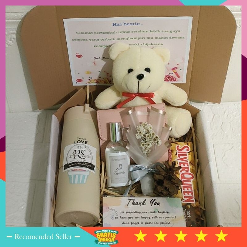 

Hampers Boneka Murah Wisuda Valentine Anniversary Wedding Pernikahan / HAMPERS CEWEK| KADO PACAR CEWEK | GIFT BOX | KADO ULANG TAHUN | WISUDA | WEDDING COUPLE | KADO NIKAH | KADO ULANG TAHUN| LEBARAN | KADO IMLEK KADO VALENTINE| LEBARAN | IDULFITRI