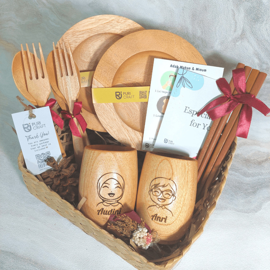 

Kado Idul FItri Parcel Murah Hampers Unik Lucu Kreatif Kekinian / LOKA Series / FREE UKIR / Hampers Nikahan / Kado Pernikahan / Hampers Nikahan / Kado Ulang Tahun