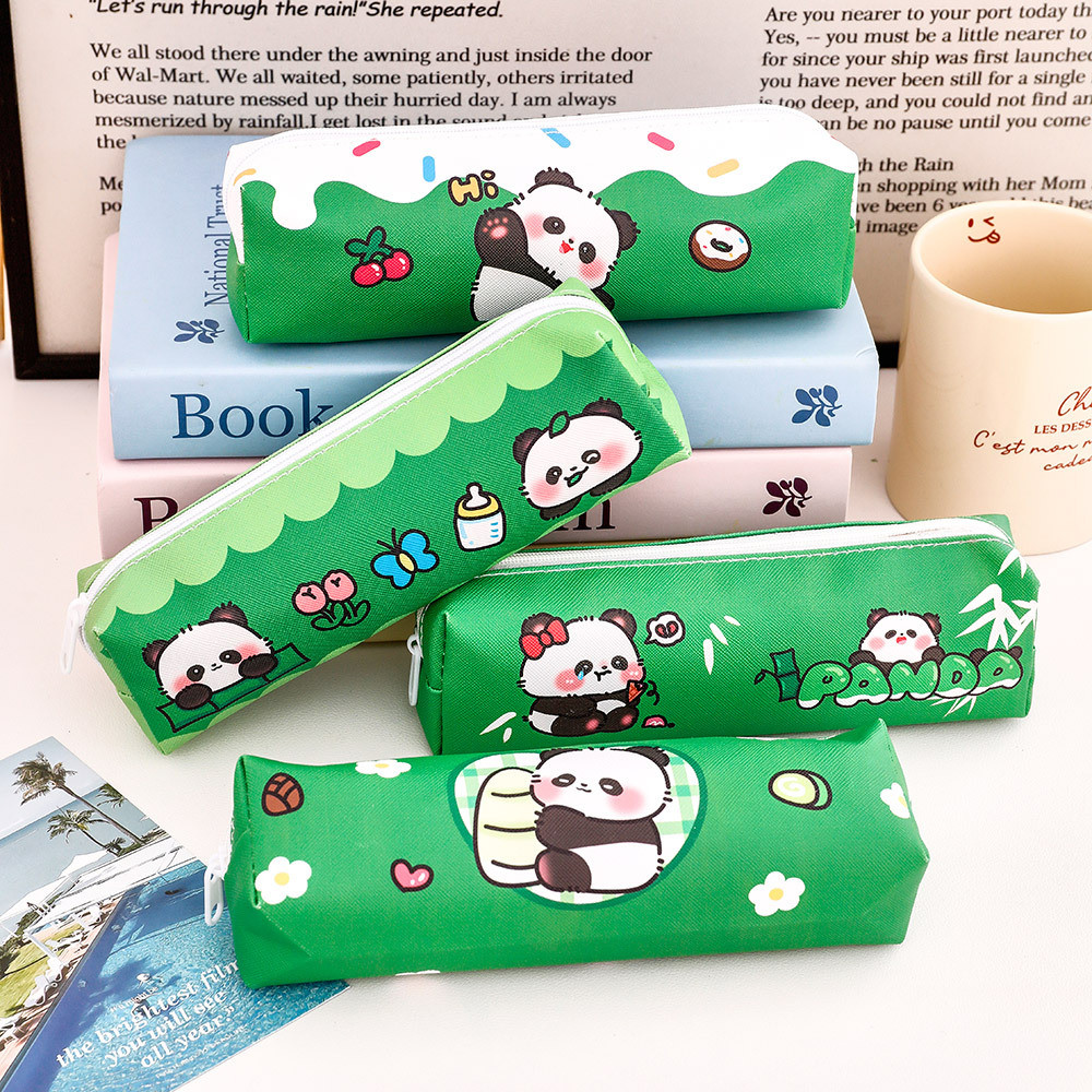 

[ CRATK ] SOLUSI PRAKTIS UNTUK MENYIMPAN ALAT TULIS / TEMPAT PENSIL SERBAGUNA MOTIF PANDA 1 PCS RANDOM