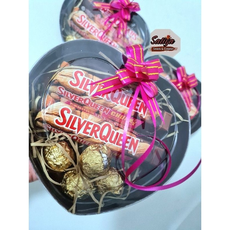 

Paket cokelat gift/hampers silverqueen chunkybar love