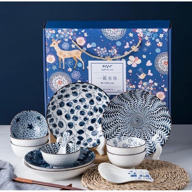

Souvenir Kado Premium Mangkok Porselen Free Kartu Ucapan / Sumpit Set Japanese Style Gift Box Hampers Kado/ Baru Mewah