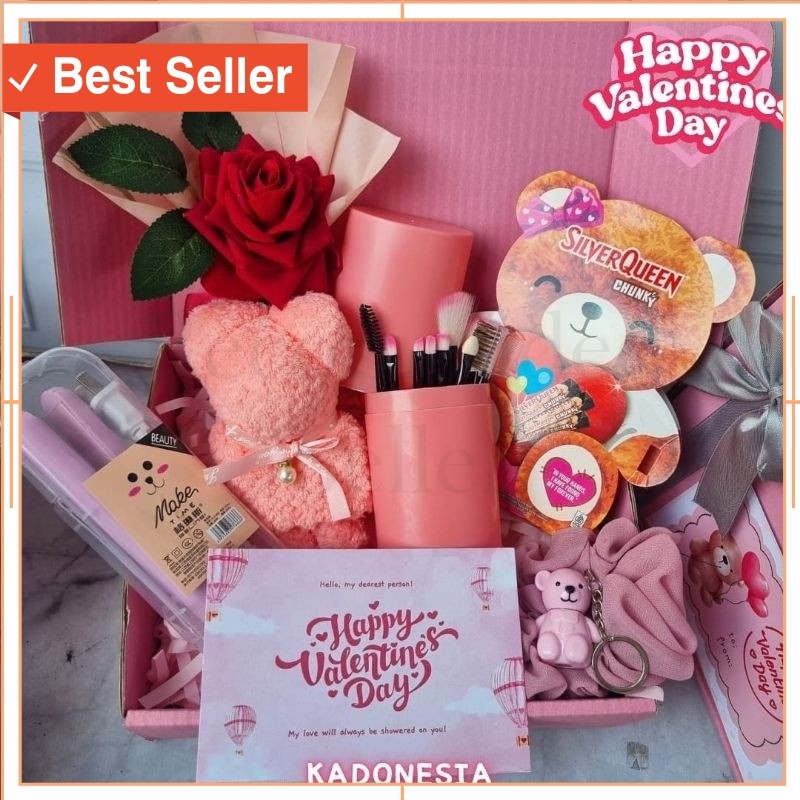 

Hampers unik Romantis Wisuda Anniversary Pacar Pasangan / Kado Valentine Set Make Up / Hampers Cewek Romantis Set Catokan / Valentine Giftbox ( RIRI )