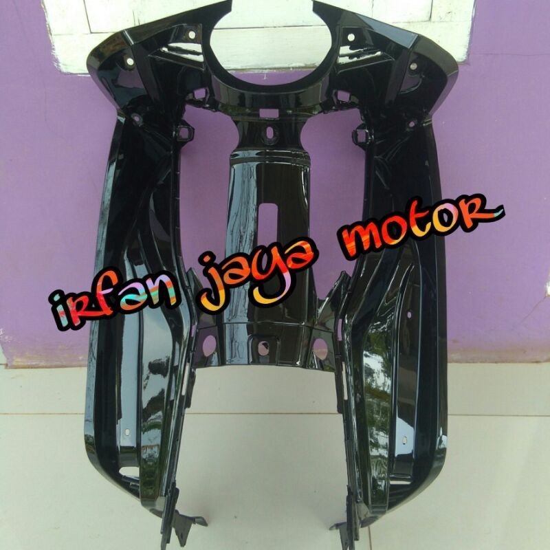 Cover body tengah tulang yamaha jupiter mx lama old hitam