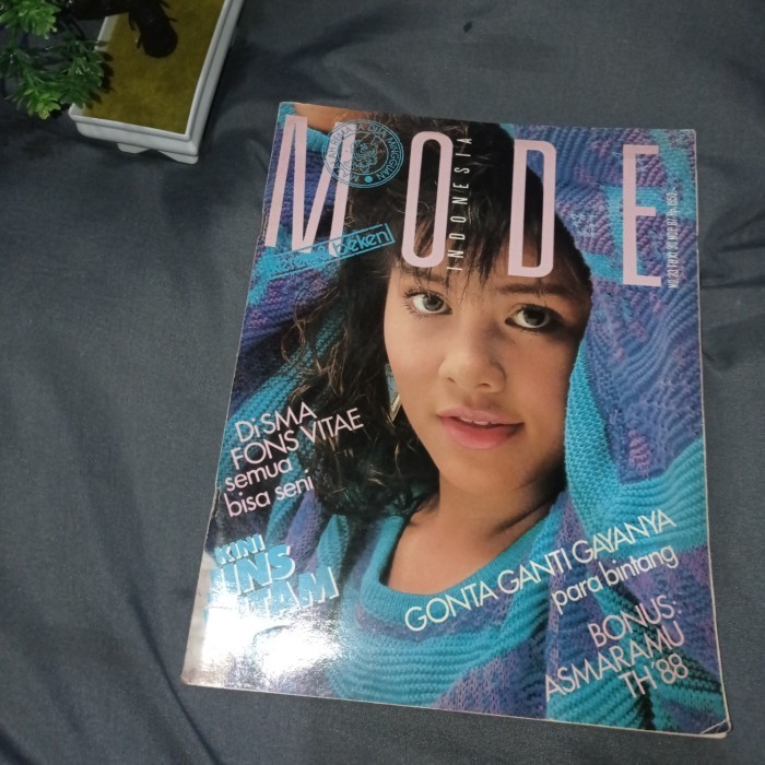 Majalah Mode Indonesia November 1987