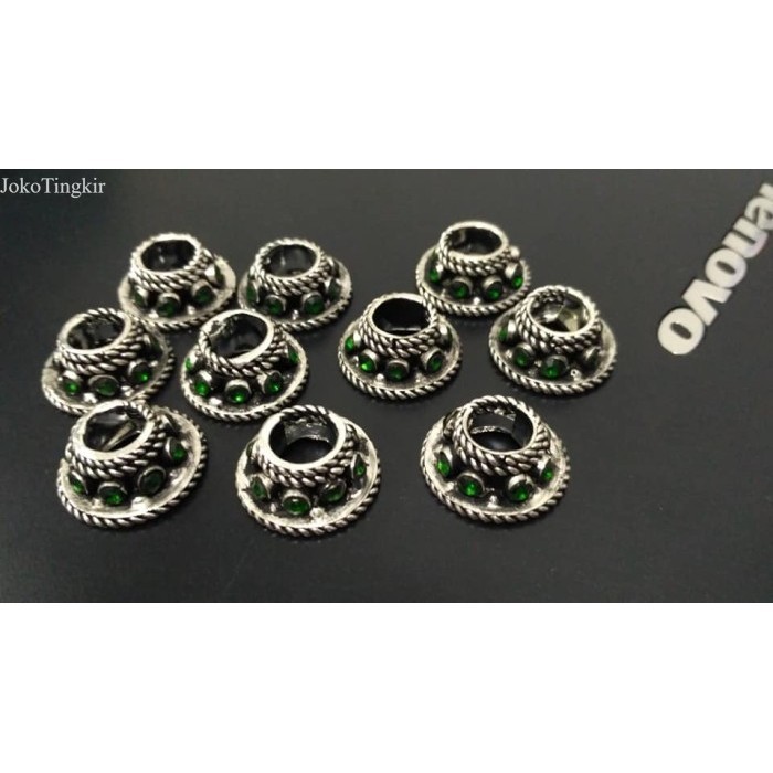 

Mendak Croom Istimewa atau Cincin Keris Bisa Bijian Bisa juga Grosir antik