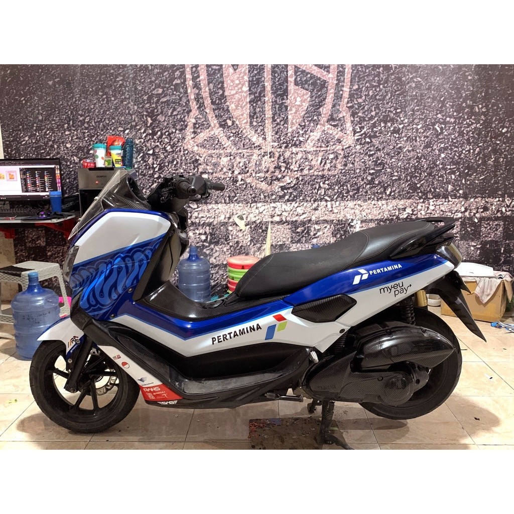 Stiker Decal Motor YAMAHA NMAX OLD Full Body Sticker NMAX Lama Motif Mandalika Biru Putih Keren