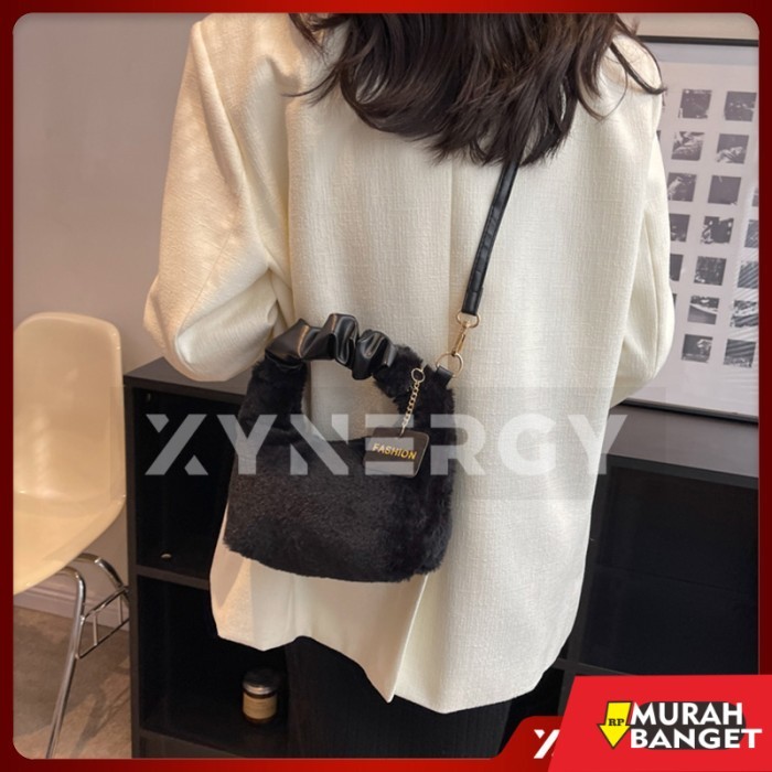 tas selempang wanita simple elegan [KOLIN] Tas Mini Selempang Wanita Model Bulu Lembut/Tas Modis Kas