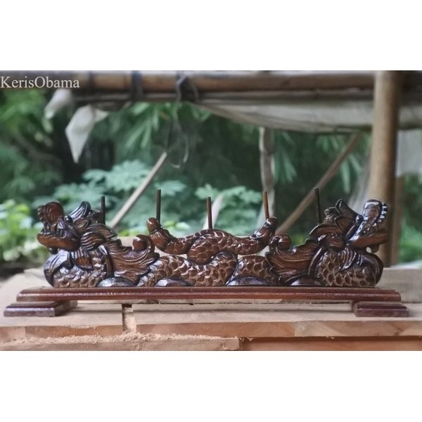 

jagrak rak handle keris ukir naga kmbar kayu keras akasia maoni termurah