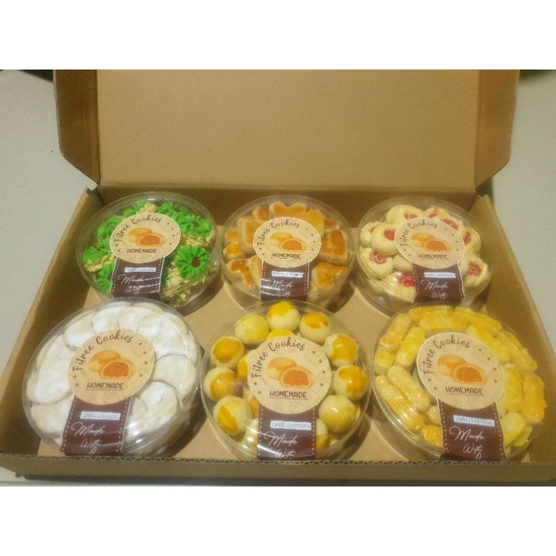 

DISKON paket kue kering lebaran Nastar,castengel,putri salju,semprit,kue kacang,tumbprint