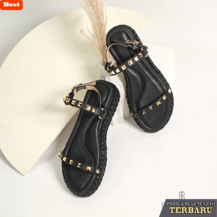 sandal wanita trend sekarang Bluebells MIA Sendal Platform Wanita - hitam, 40