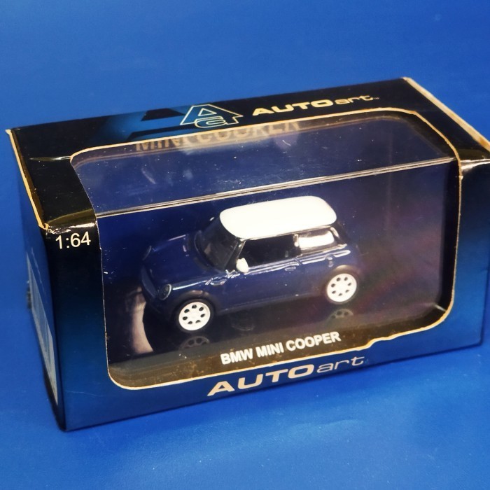 Diecast 1/64 Mini Cooper AutoArt