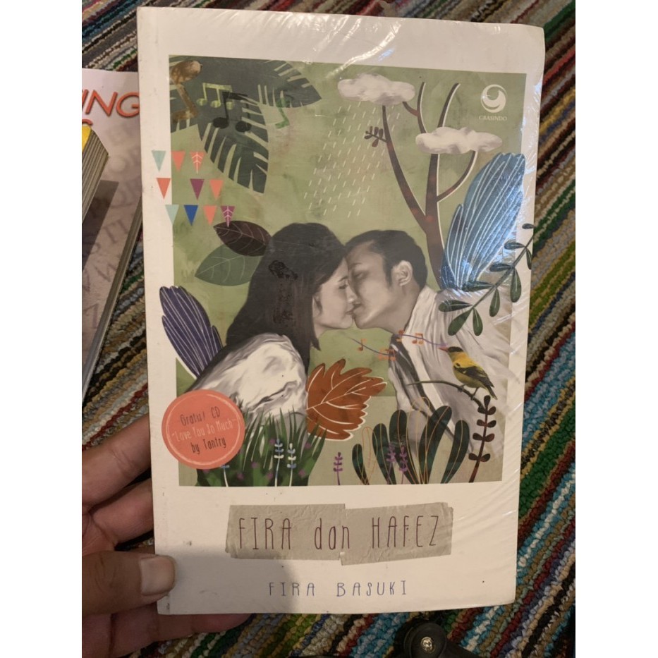 BUKU NOVEL ORIGINAL NOVEL FIRA DAN HAFEEZ BONUS CD