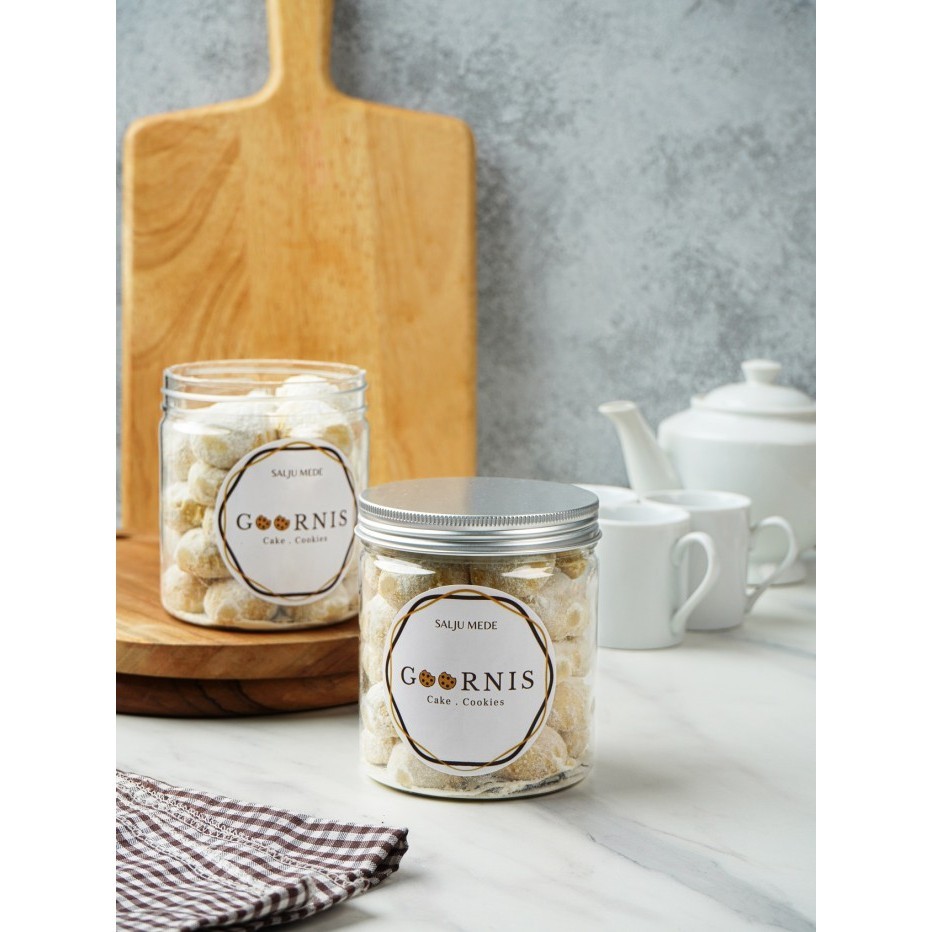 

Salju mede premium full butter wisjman dan mede (kue salju)