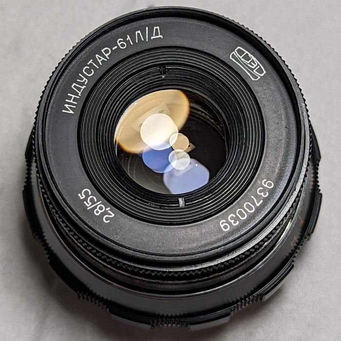 Industar 61 L/D 55mm f2.8 LTM Leica M39 9370039 X 50mm Canon Yashinon