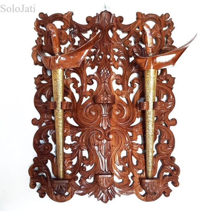 

Blawong Keris Isi 3 Kayu Jati Ukir Lung Pajangan Tempel Dinding Tembok murah