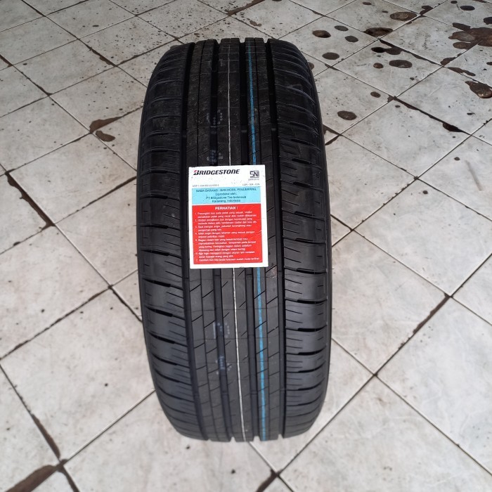 ban mobil new HRV 225/50 R18 bridgestone alenza 33