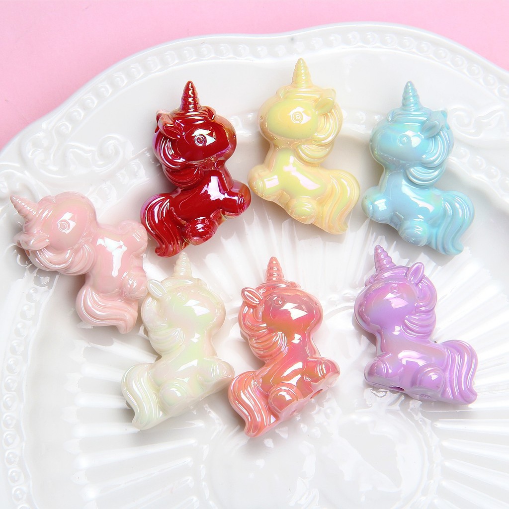 

10Pcs 2023 New Night-light Candy Color Plated UV Acrylic Horse Beads DIY Bracelet Mobile Phone Chain Loose Car Hanging Jewelry