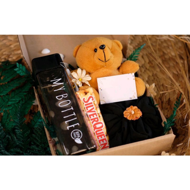 

HAMPERS GIFT BOX KADO HIJAB TERMURAH MY BOTTLE WISUDA ULANGTAHUN WEDDING HADIAH/ Baru Mewah