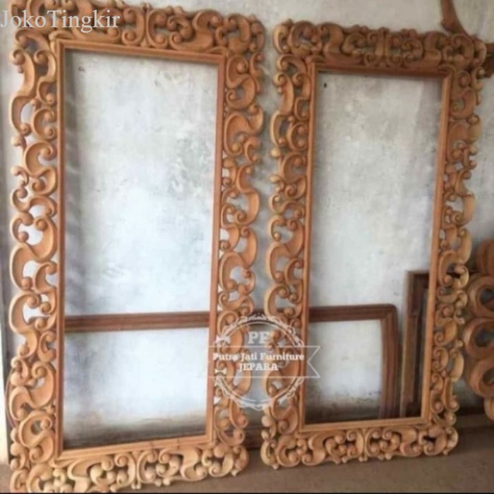 

Cermin gantung /tolet rias tempel ukir Jepara kayu jati murah