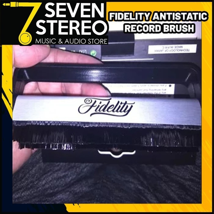 

PROMO!! -Fidelity Anti Static Brush - Untuk membersihkan Piringan Hitam