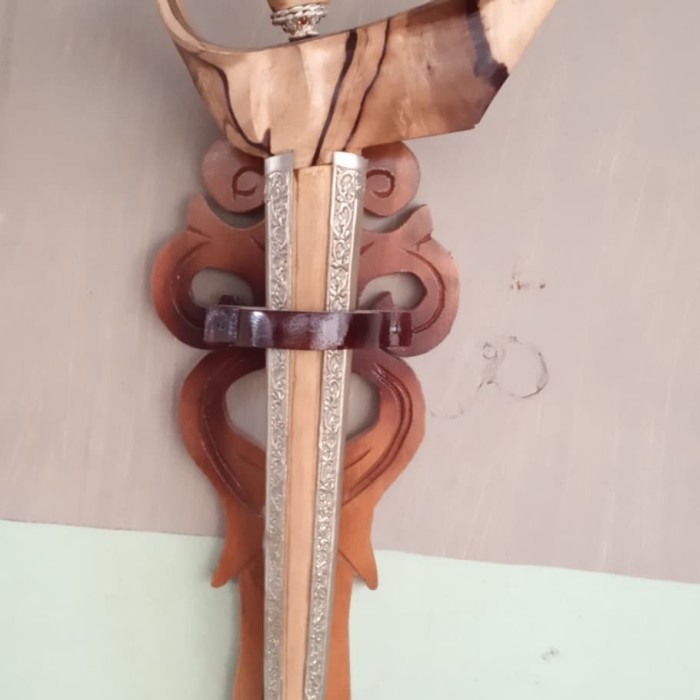 dudukan /blawong keris &tombak