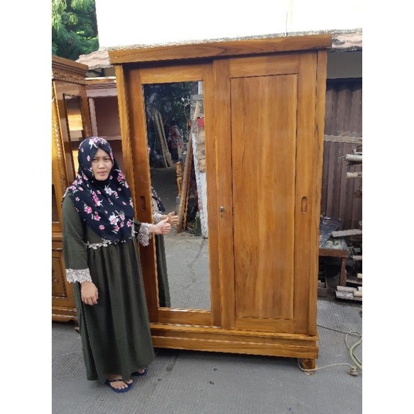 

PROMO SPESIAL Lemari pintu 2 sleding kayu jati #Pengiriman_seluruh_indonesia# { Dewi Meubel Jati }