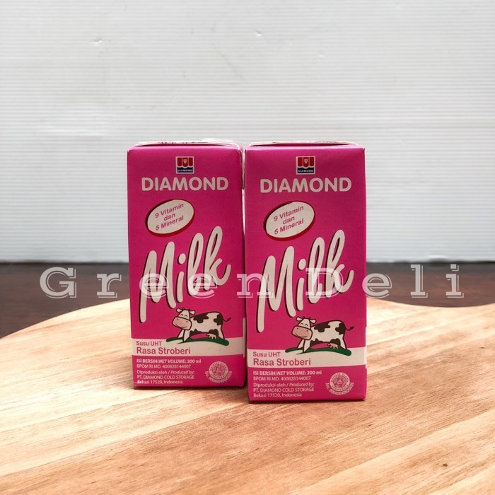 

Diamond Susu UHT Milk Strawberry 200ML