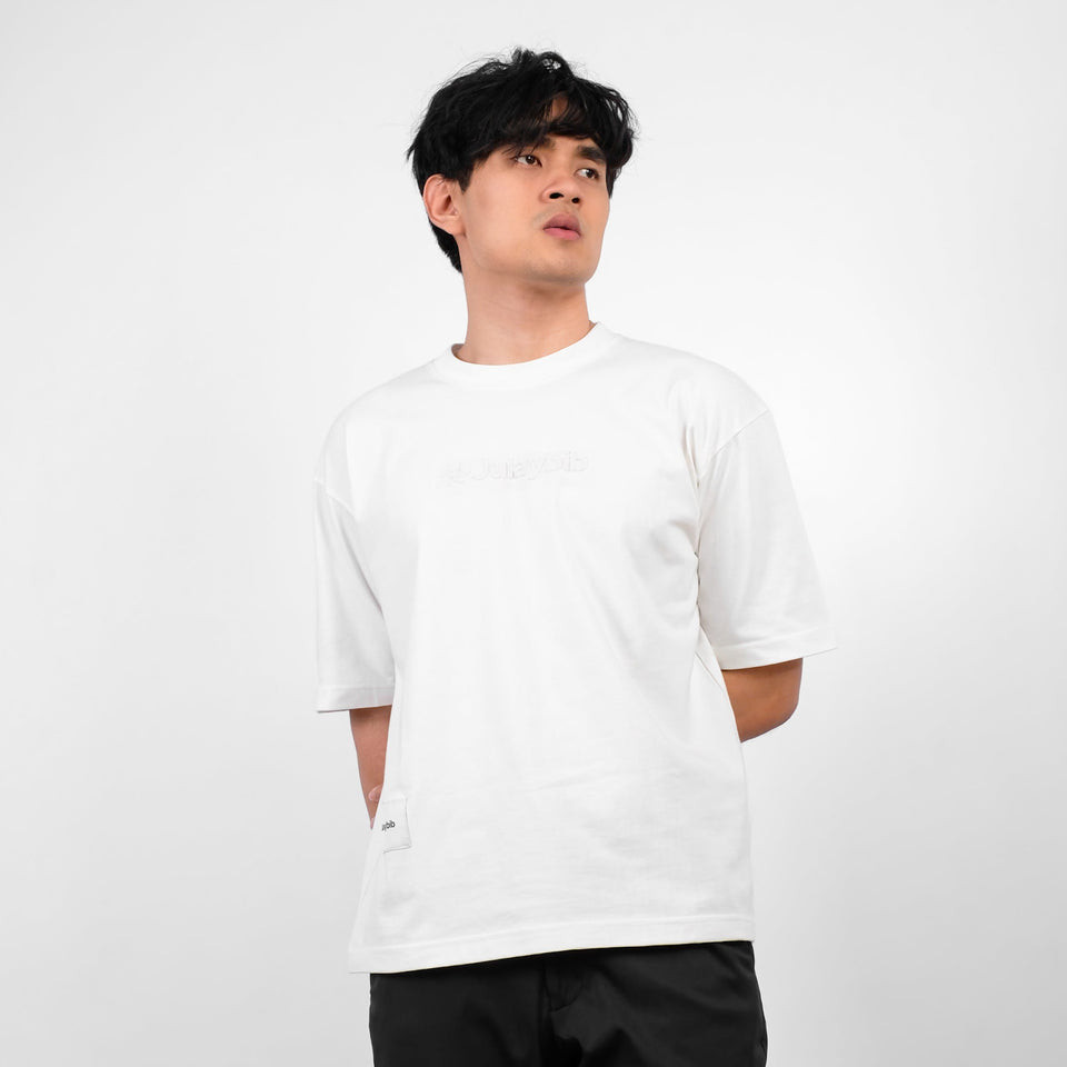 Julaybib | Oversized T-Shirt Julaybib - Broken White | Kaos Logo Emboss Putih | Heavy Cotton | Katun