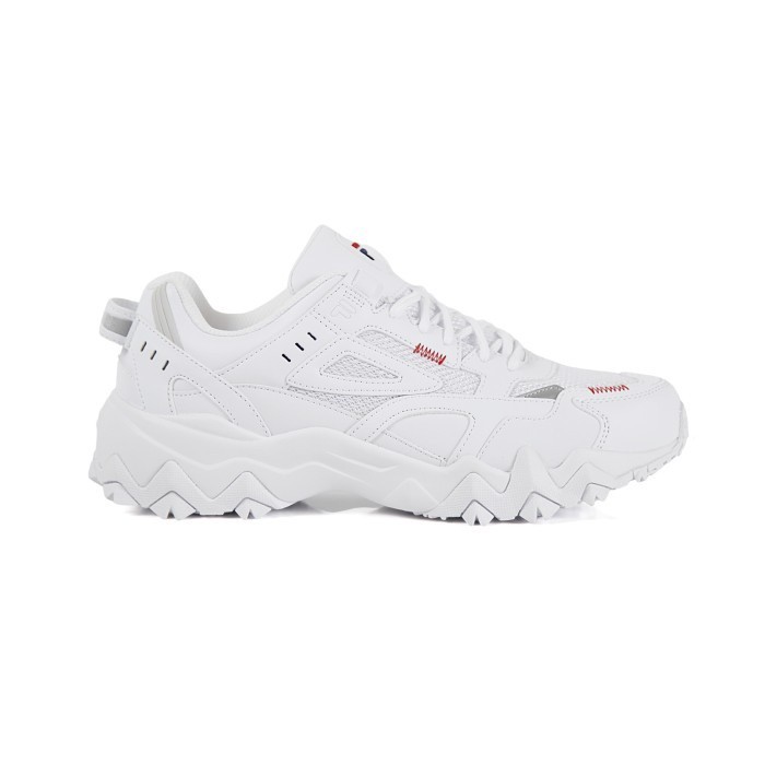 FILA Sepatu Wanita Oakmont Mud Guard - All White