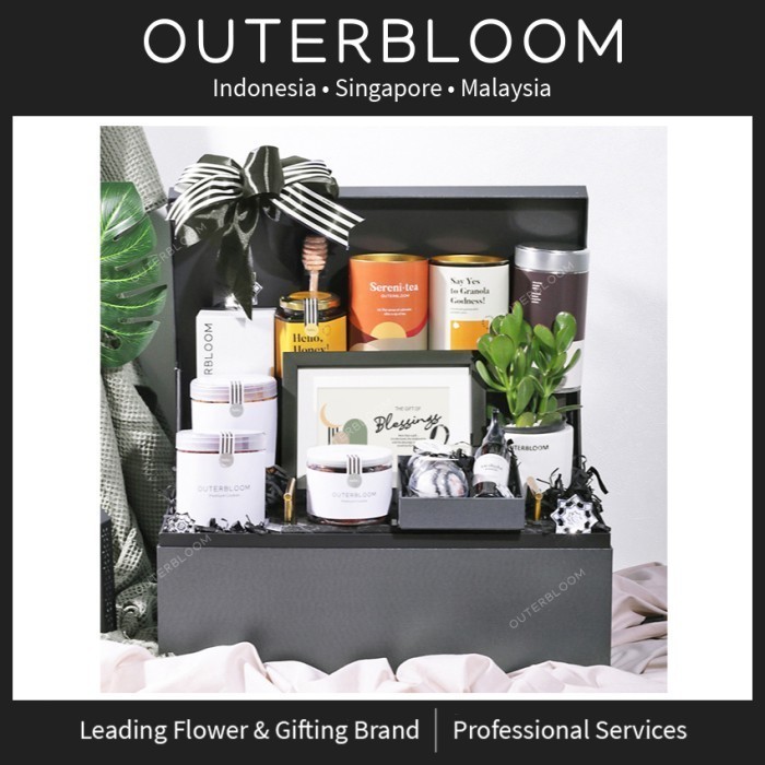 

Hampers Lebaran - Outerbloom Signature Ramadan Luxury Hampers