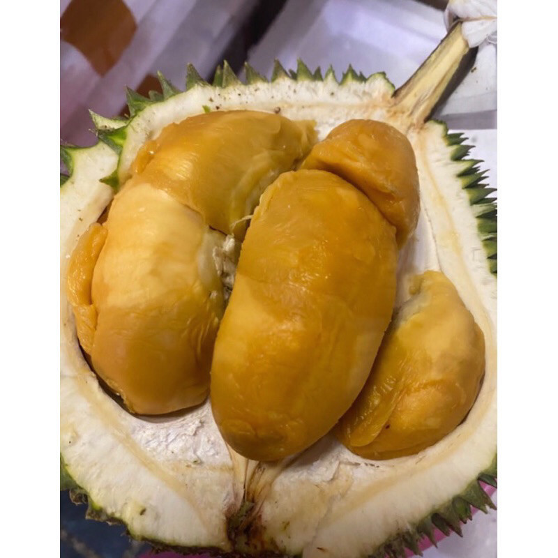 

Durian Black Thorn Sultan Malaysia Asli 500 Gram Frezh Siap Santap