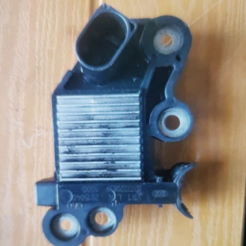 IC ALTERNATOR GLA200 MERCEDES BENZ ORIGINAL PART