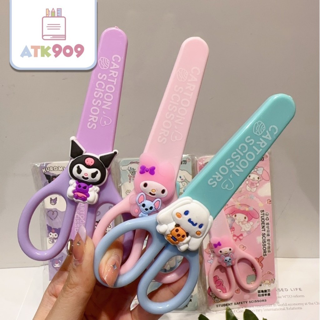 

ATK909 Gunting Sanrio dengan penutup pelindung ATK Anak Sekolah Prakarya Dekorasi