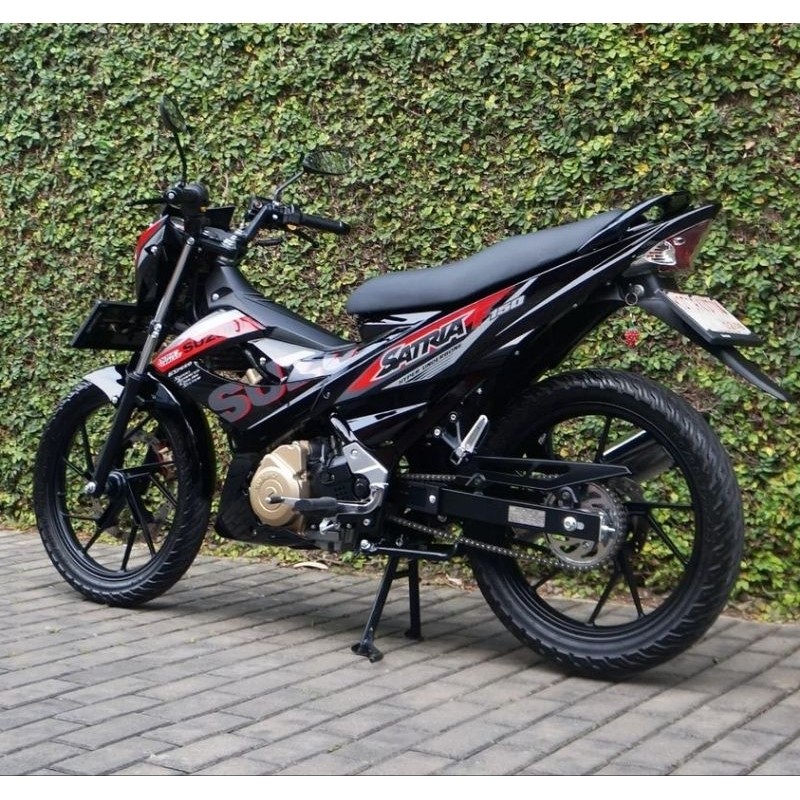 Striping lis sticker standar ORI suzuki satria f fu 150 2015 fu hitam lis merah