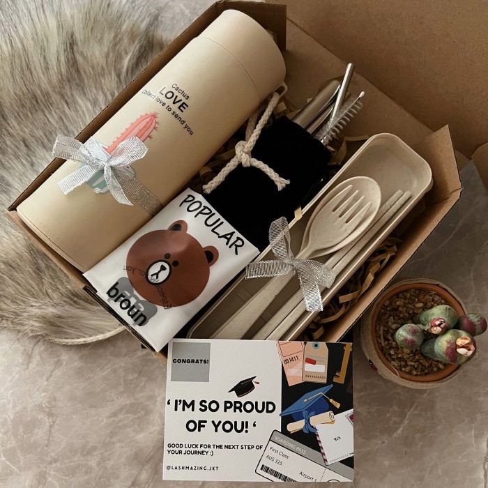 

[[Promo!!!]] Gift Box Ulang Tahun / Kado Cewek Ultah Murah / Hampers Graduation