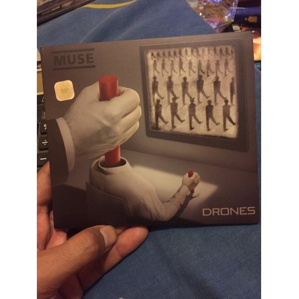 CD ORIGINAL MUSE - DRONES BOOKLET LENGKAP
