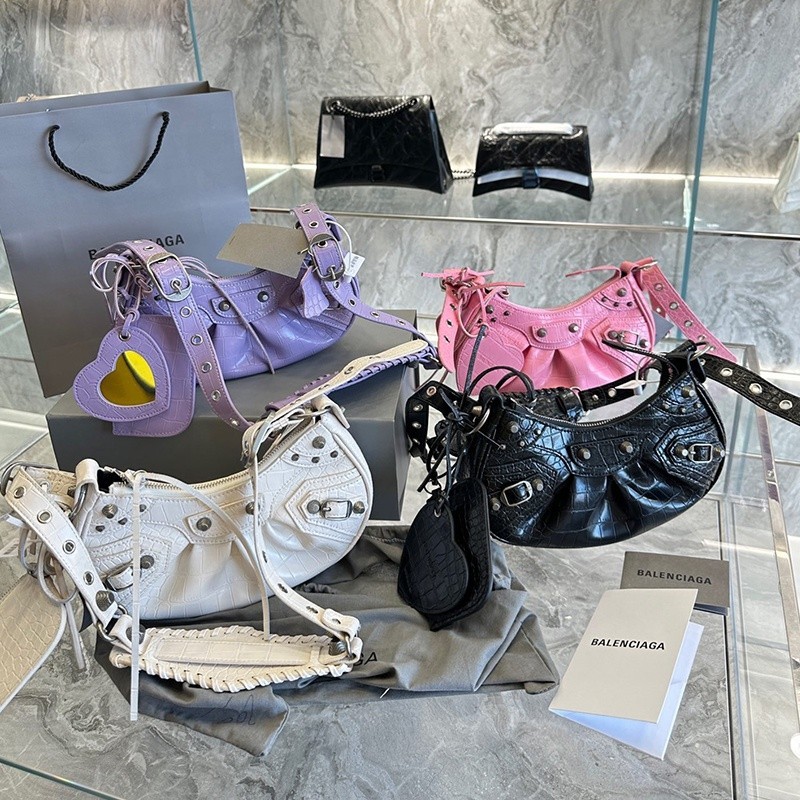 Original 2024 new Balenciaga Crocodile Le Cagole Half Moon Underarm Bag Women's Fashion Style Motorc
