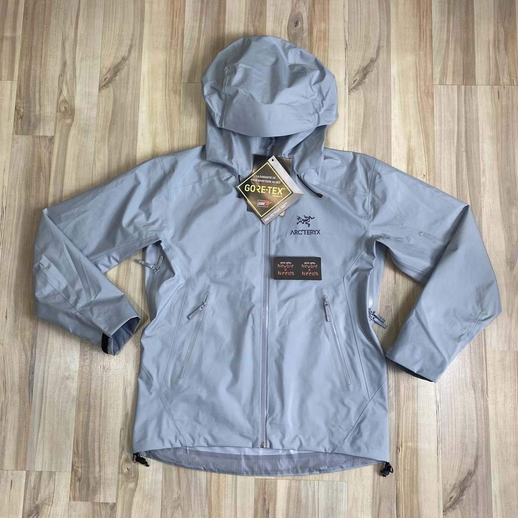 Arcteryx Beta LT Jacket Light Gray/Jaket Pria Light Gray