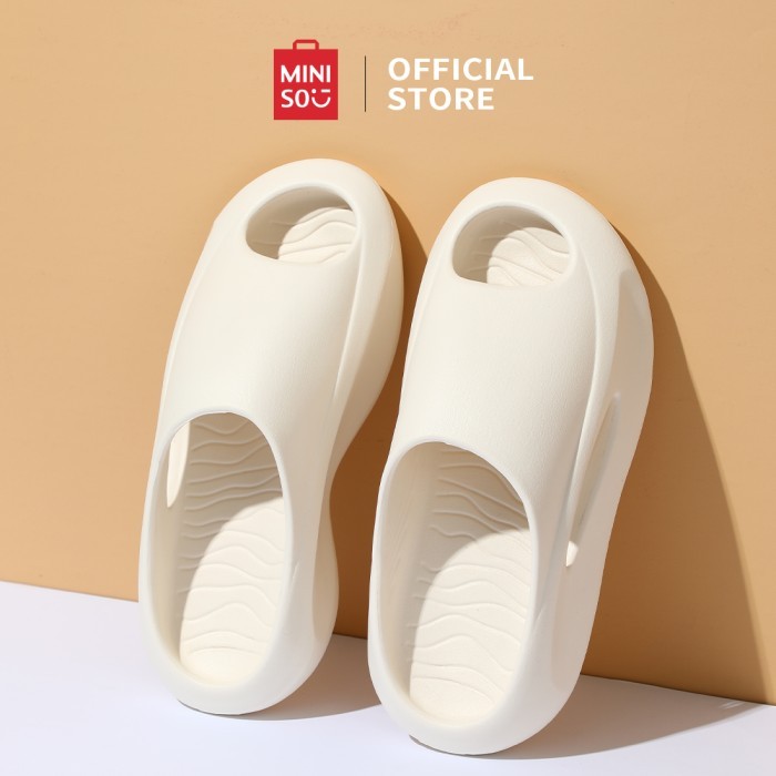 MINISO Sandal Pria Fashion Sport Slippers Sendal Wanita dan Pria EVA - Hitam, 43-44