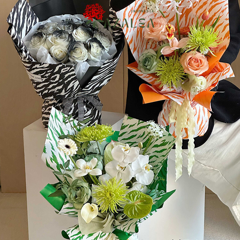 

AZALEA - FL44 BELLA Kertas Bunga Paper Buket Motif Cellophane