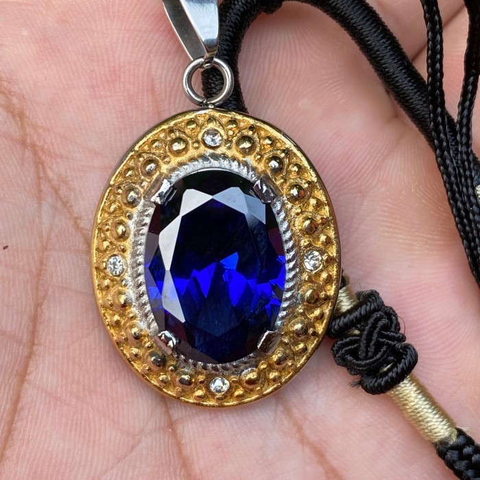 "Wl.H.Mra" - READY Kalung Liontin Batu Akik Permata King Safir Sapphire Cutting Free Tali