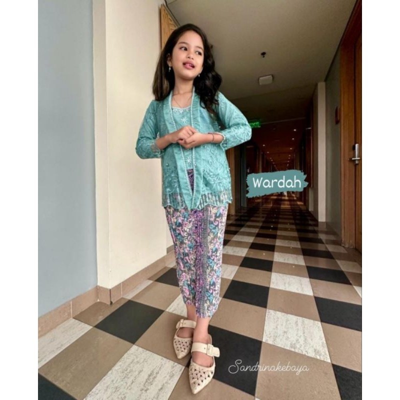 Setelan/Atasan/Rok Anak Kutubaru Payet Kids 2024 untuk 5 - 12 Tahun Kebaya Brokat Anak dan Rok Duyun