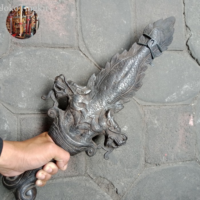 

Keris Naga Kembar Besar Hitam Perunggu Antik antik