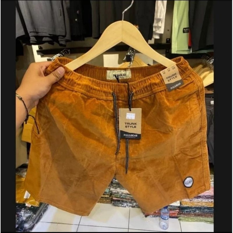 CELANA PENDEK PRIA CORDUROY PULL&BEAR