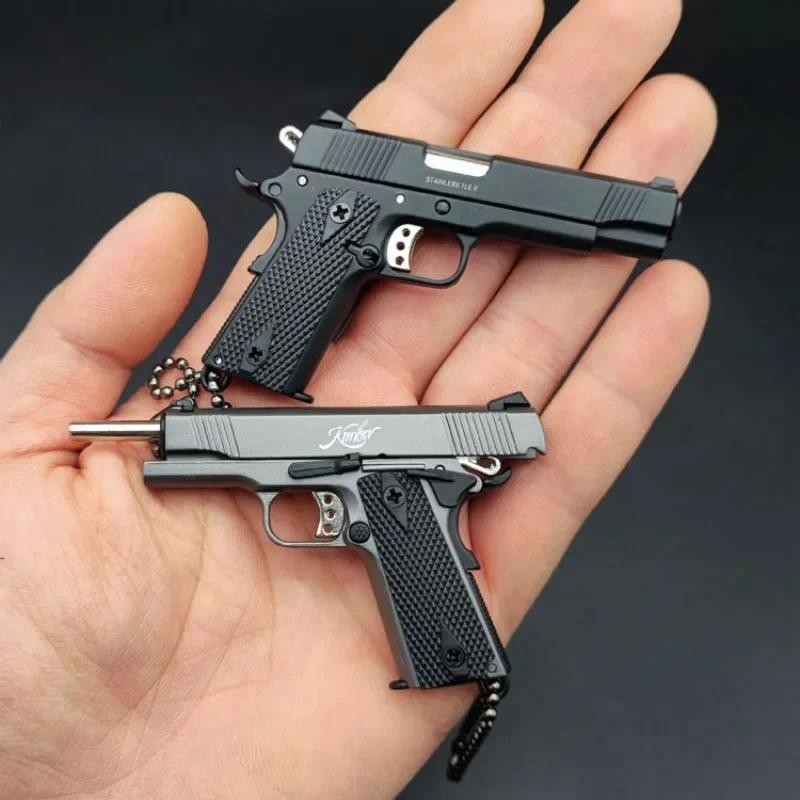 Mini Metal Gun model Scale 1:3 1911Model Mini Keychain Metal Model Toy Gun Game Toy Children's Simul