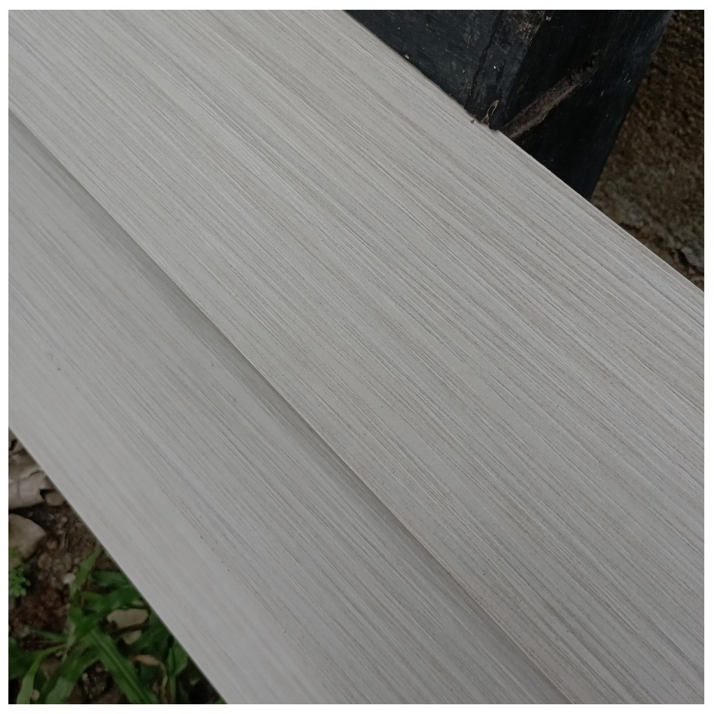 Lis Plint Granit 10x60 Putih Salur Matt