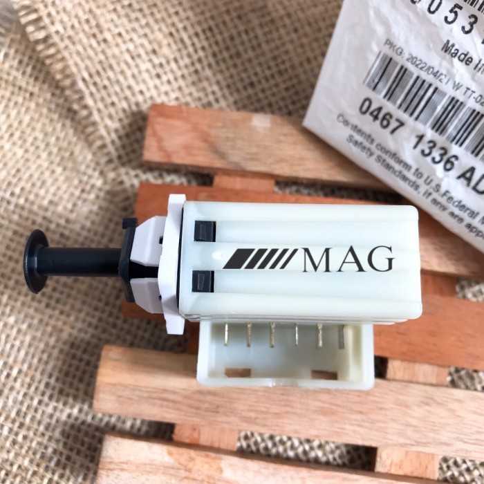 Switch Pedal Brake Stop Lamp Switch Rem Jeep Wrangler Grand Cherokee